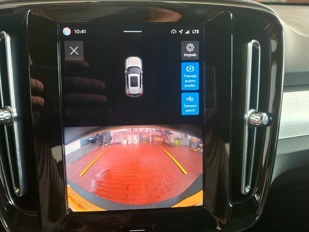 Volvo XC40 B3 automatico Ultimate Bright