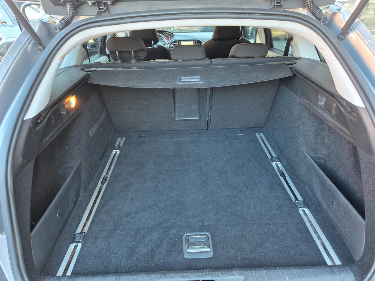 Peugeot 308 1.6 e-HDi 115 CV Stop&Start SW Allure