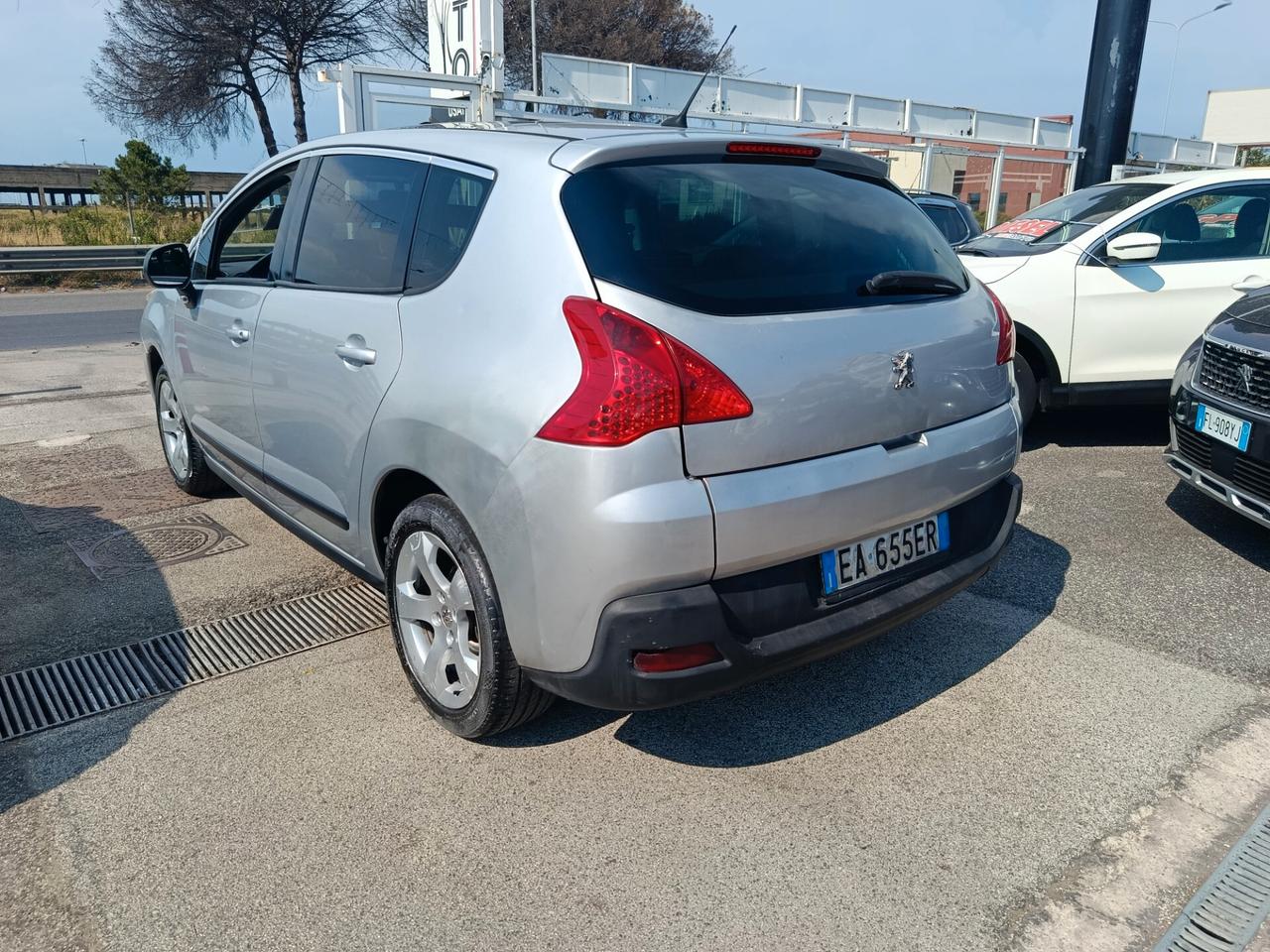 Peugeot 3008 1.6 HDi 112CV cambio robotizzato Premium
