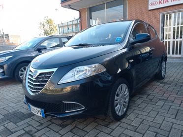 Lancia Ypsilon 1.2 69 CV 5 porte S&S Gold