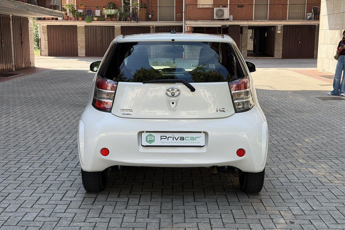 TOYOTA iQ 1.0 CVT Trend