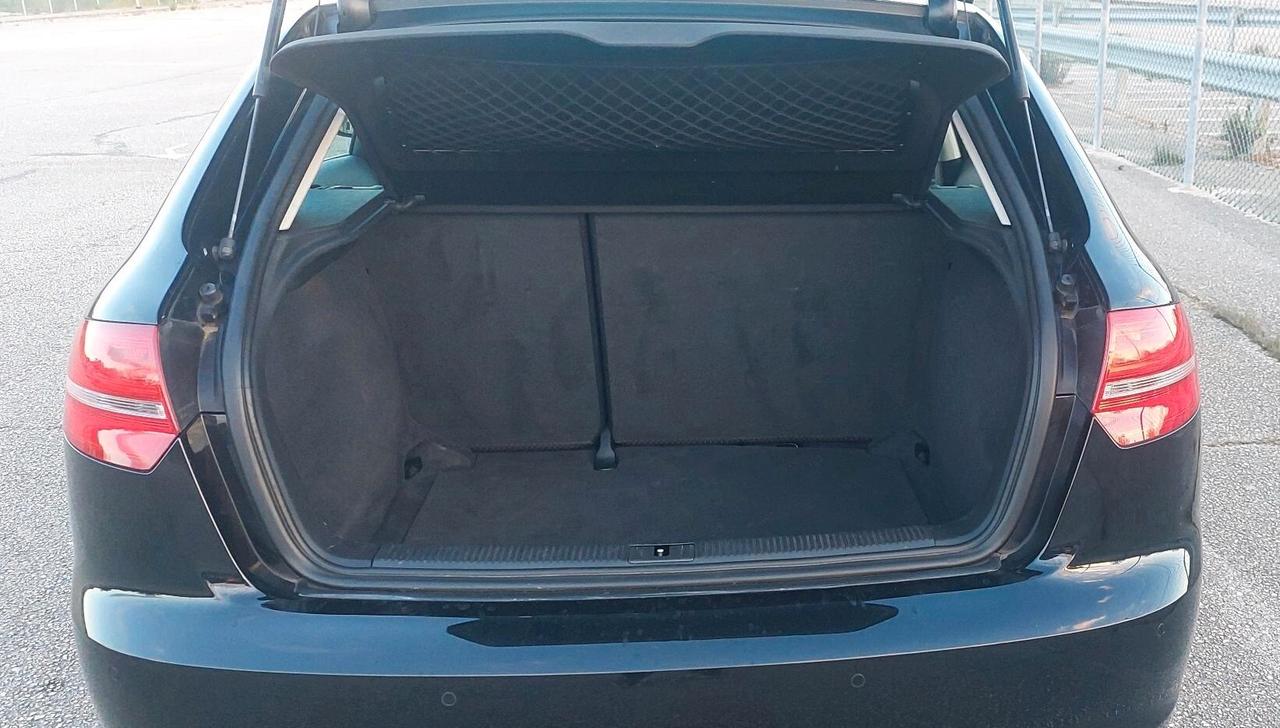 AUDI A3 SPORTBACK S.TRONIC -2.0 CAMBIO AUTOMATICO