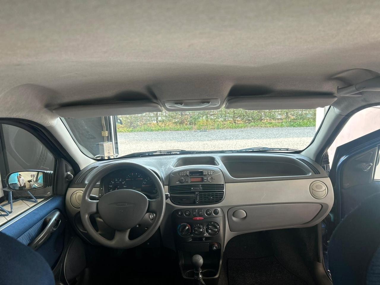 Fiat Punto 1.2i 16V soli 27000km