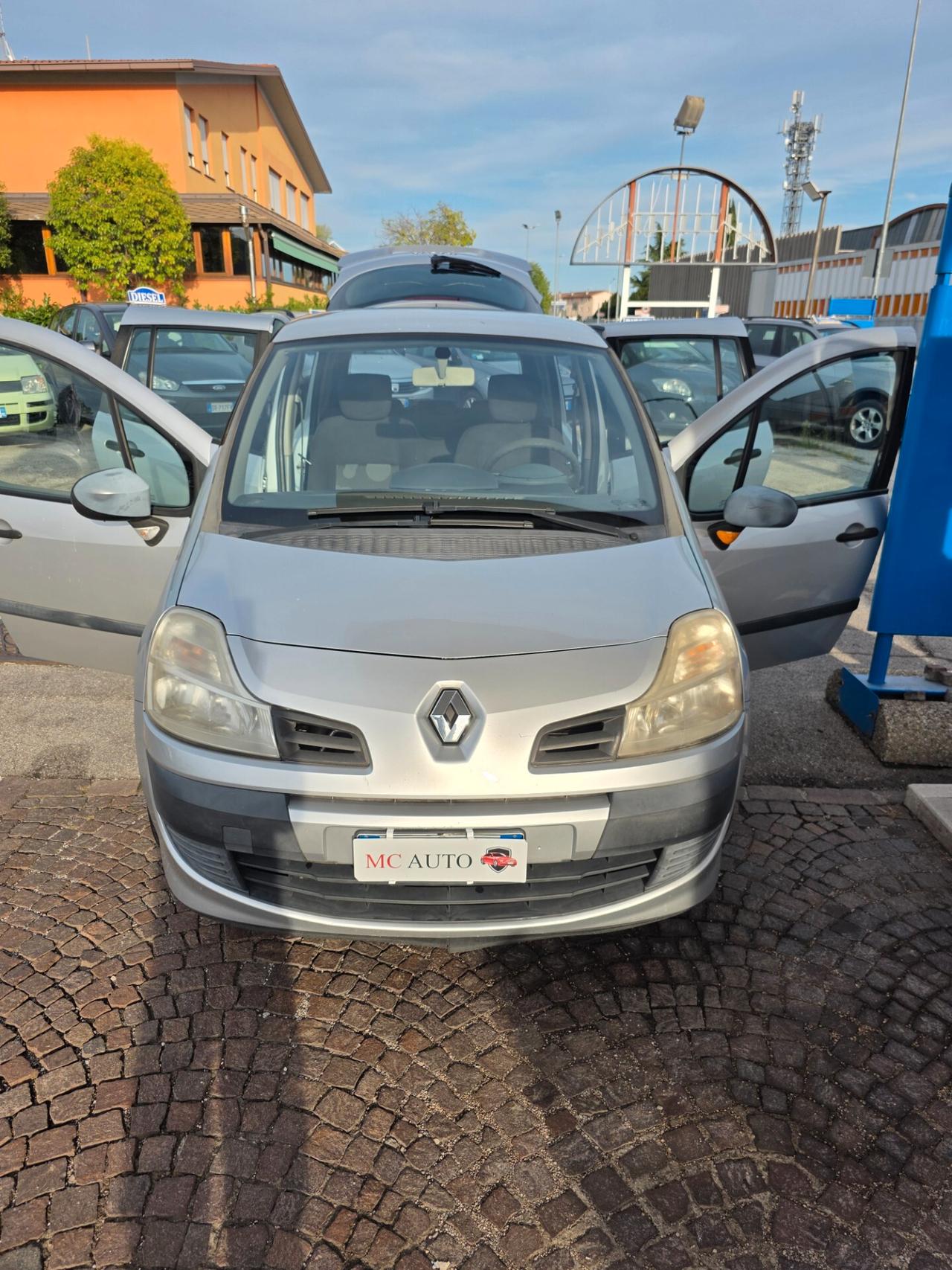 Renault Modus 1.5 dCi 85Cv con 147.000km Neopatentati ok