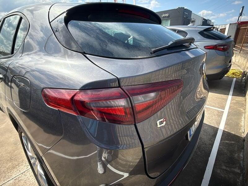 Alfa Romeo Stelvio 2017 2.2 t Business Q4 210cv auto my19