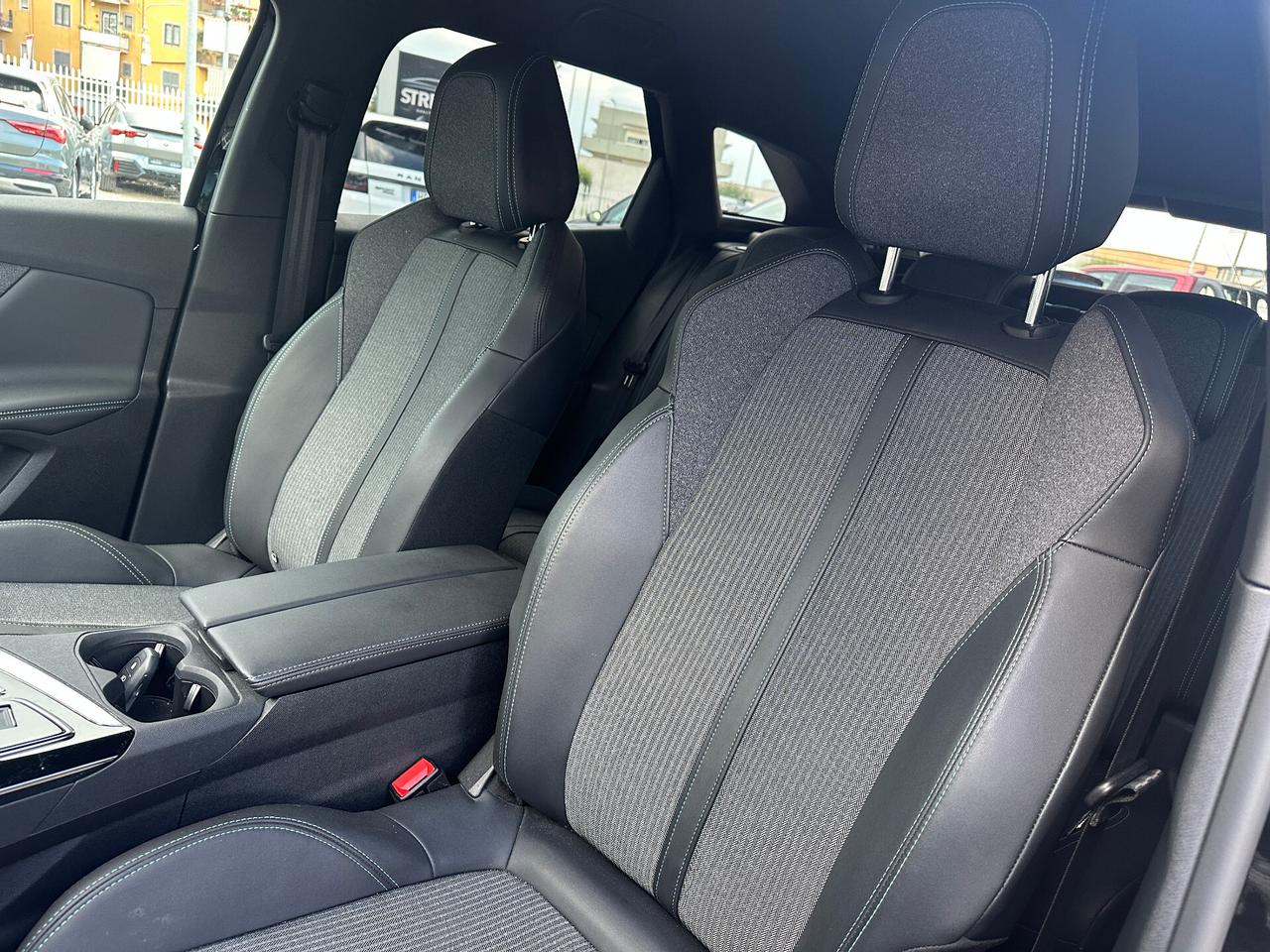 Peugeot 3008 BlueHDi 130 CV Allure
