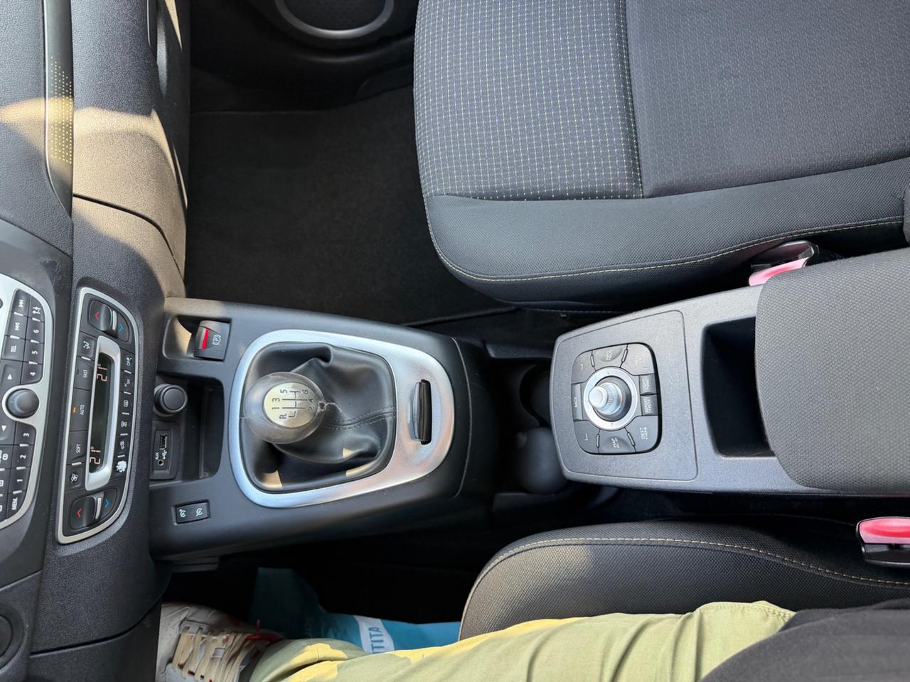 Renault SCENIC XMOD 1.5dCi 110CV