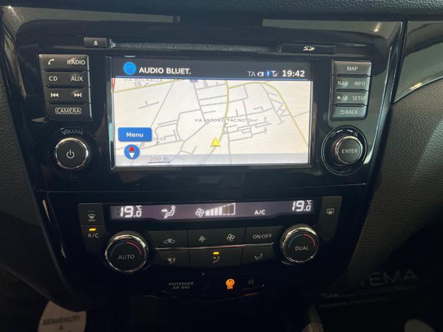 NISSAN Qashqai 1.6 dCi 4WD Black Edition - FULL OPTIONAL!