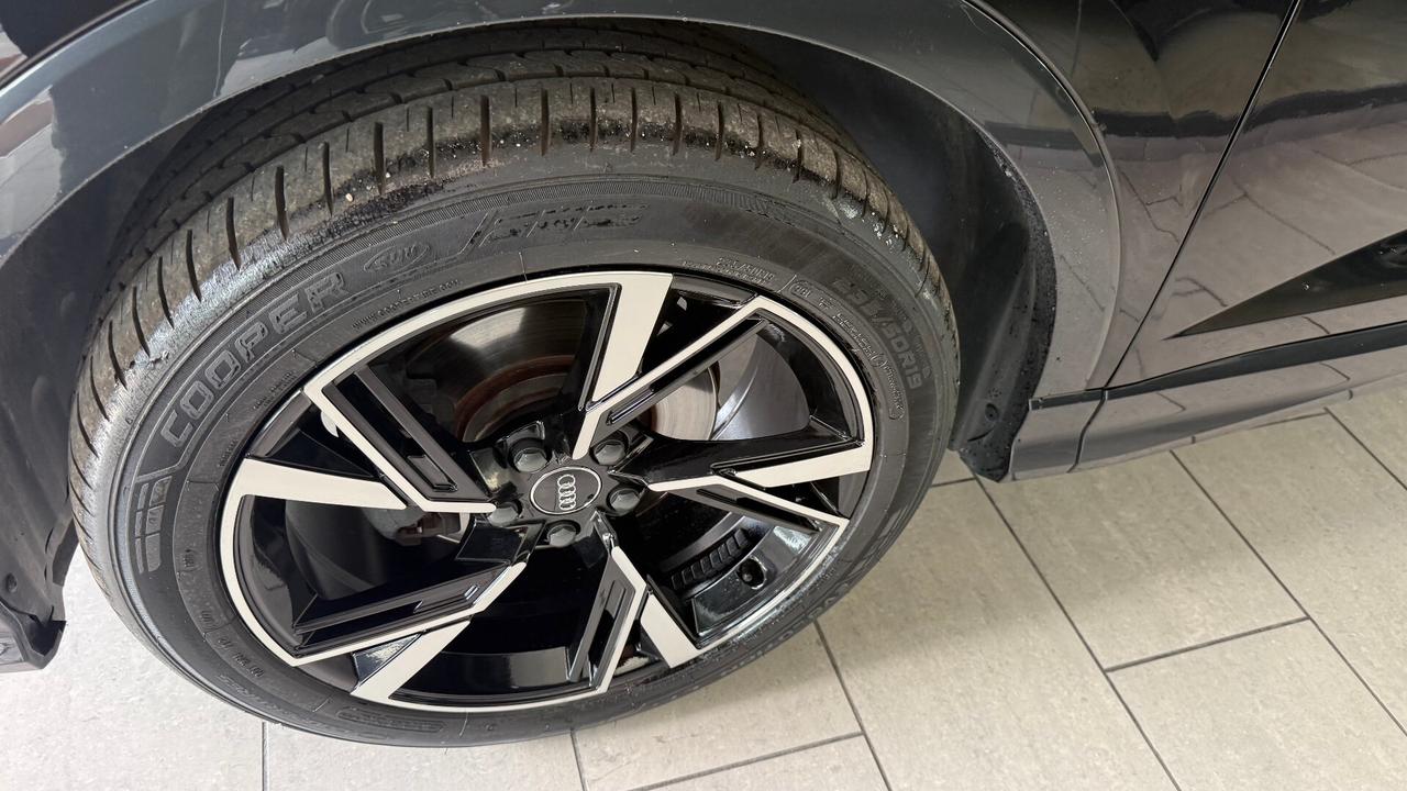 AUDI Q3 SPORTBACK TDI S TRONIC