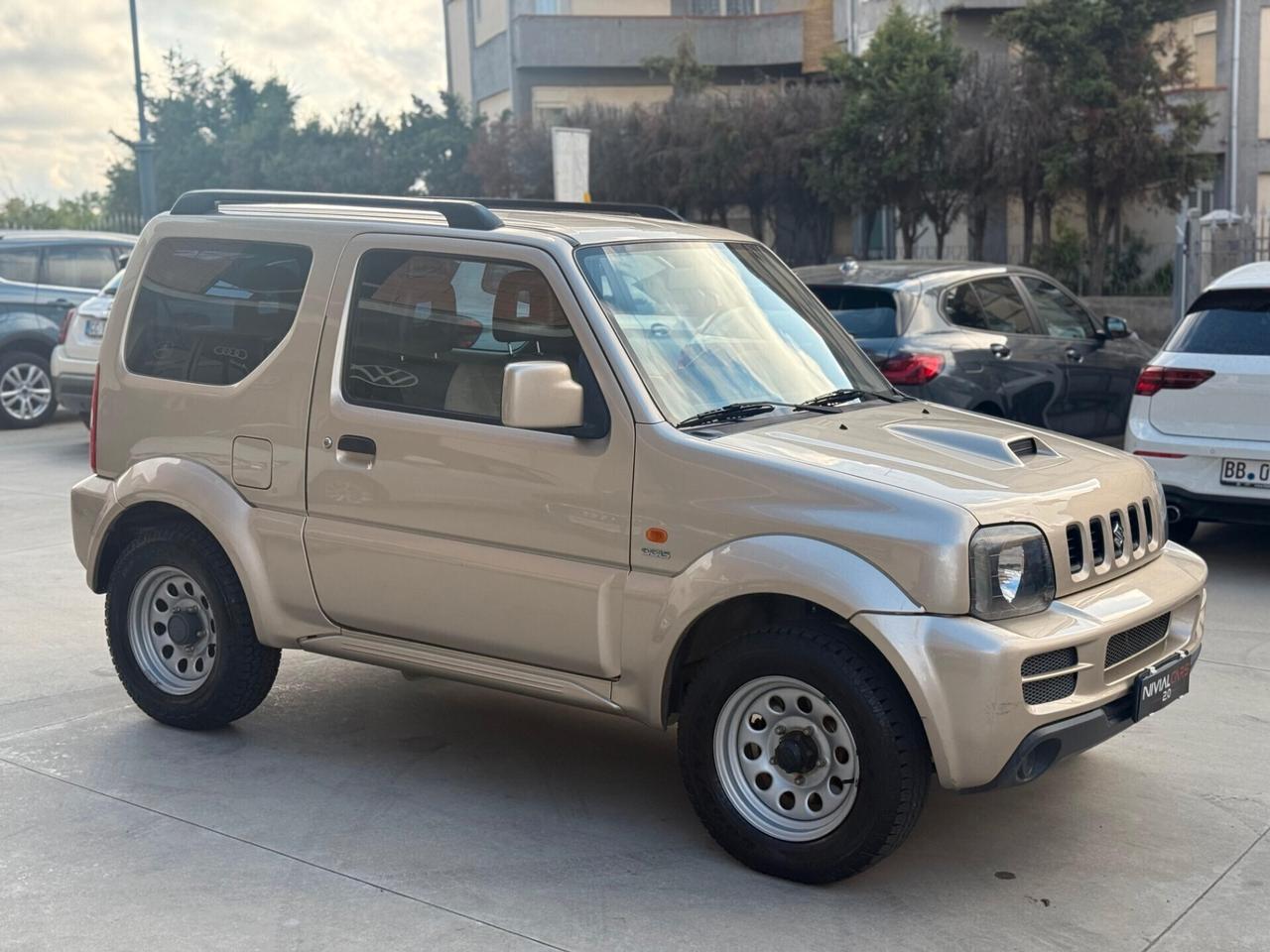 Suzuki Jimny 1.5D 4WD CLIMA-GANCIO TRAINO-DISTR. NUOVA