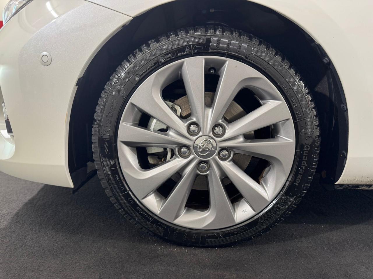 Toyota Auris 1.8 Hybrid Lounge PROMO OMAGGIO BLACK FRIDAY FINO AL 29 NOVEMBRE