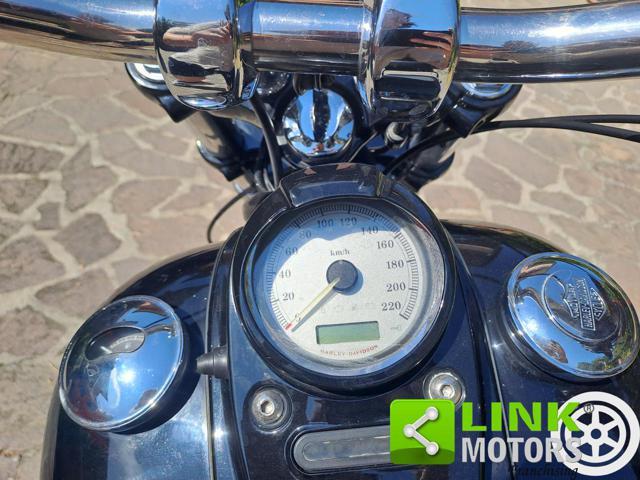 HARLEY-DAVIDSON FXDWG Dyna Wide Glide .
