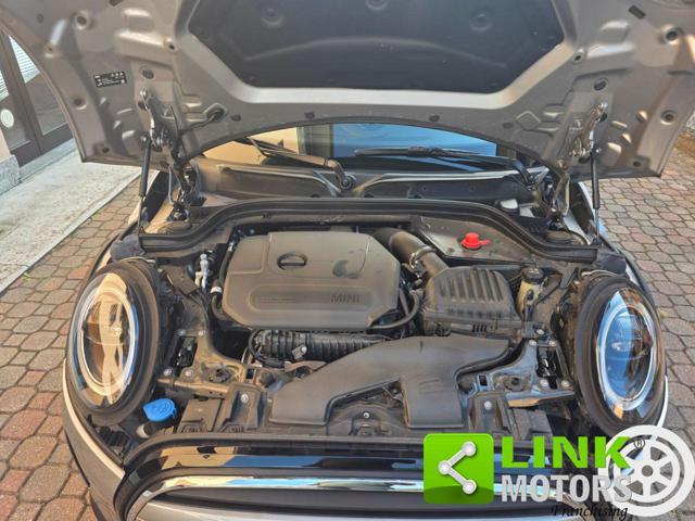 MINI Cooper 1.5 Cooper Essential 5 porte