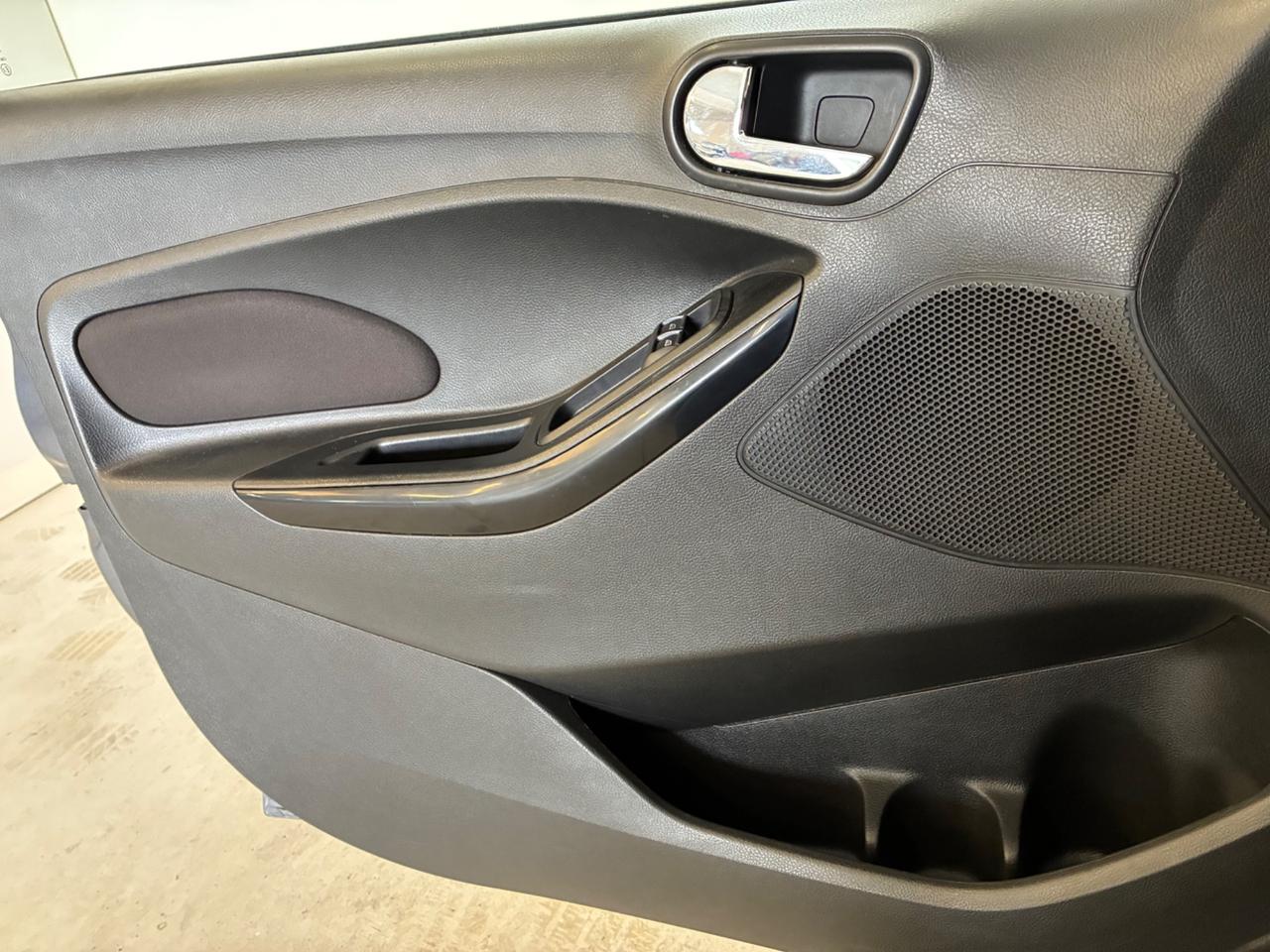 Ford Ka 1.2 5p. Ti-VCT 70cv