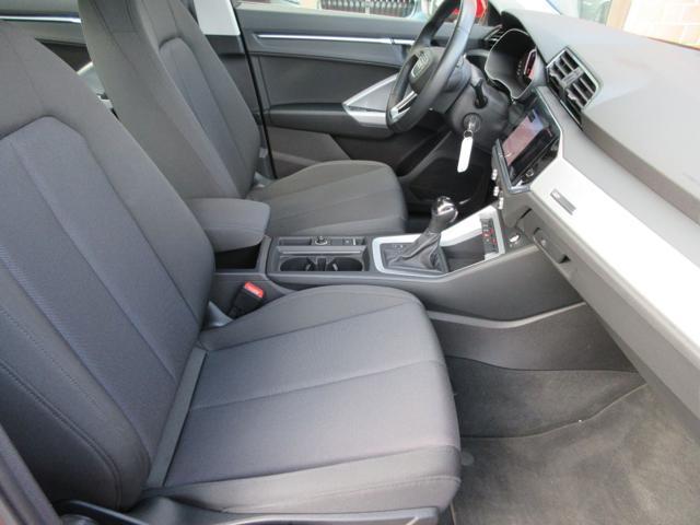 AUDI Q3 35 TDI S tronic Business Advanced