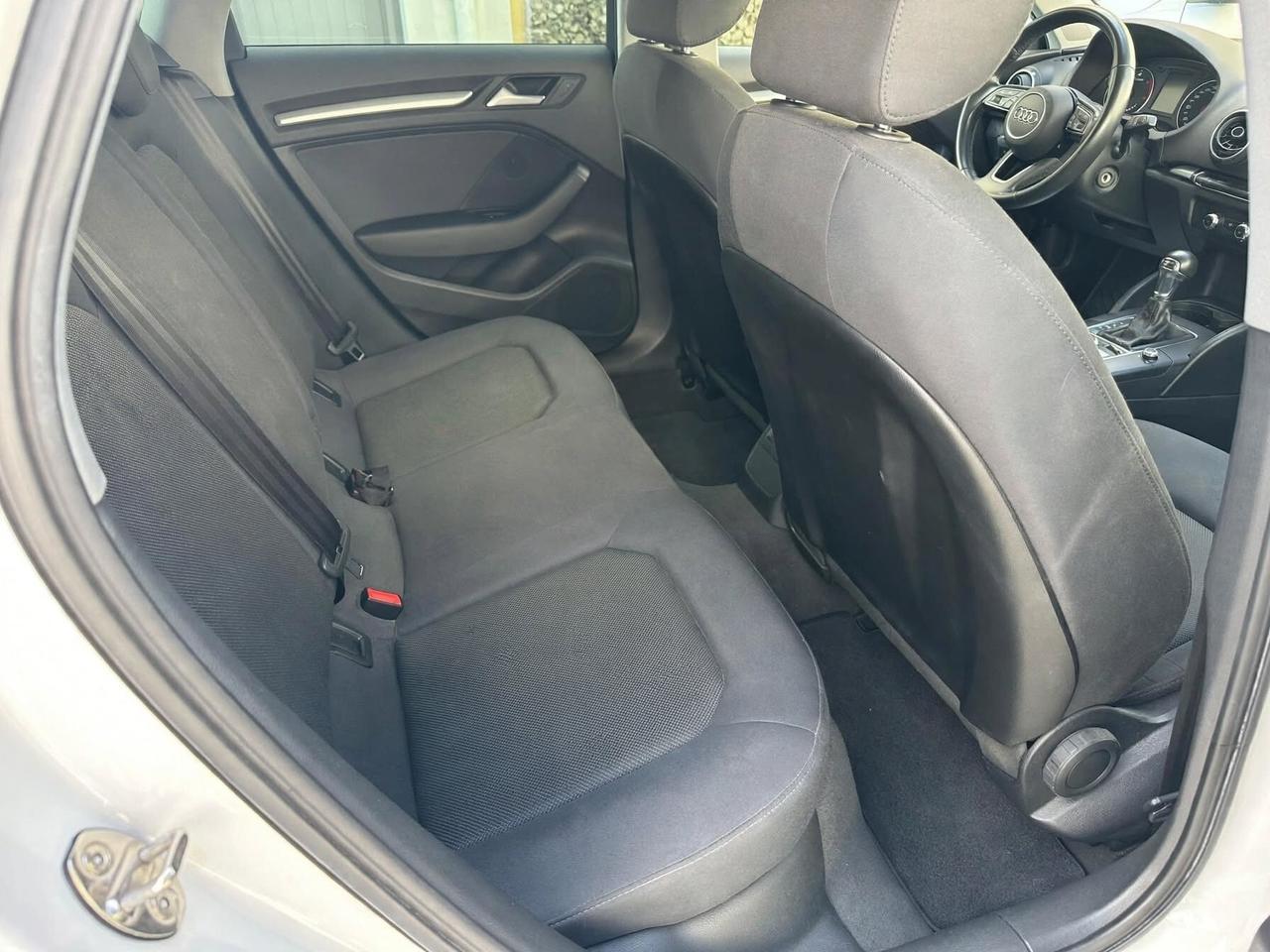 Audi A3 SPB 35 TDI S tronic S-Line