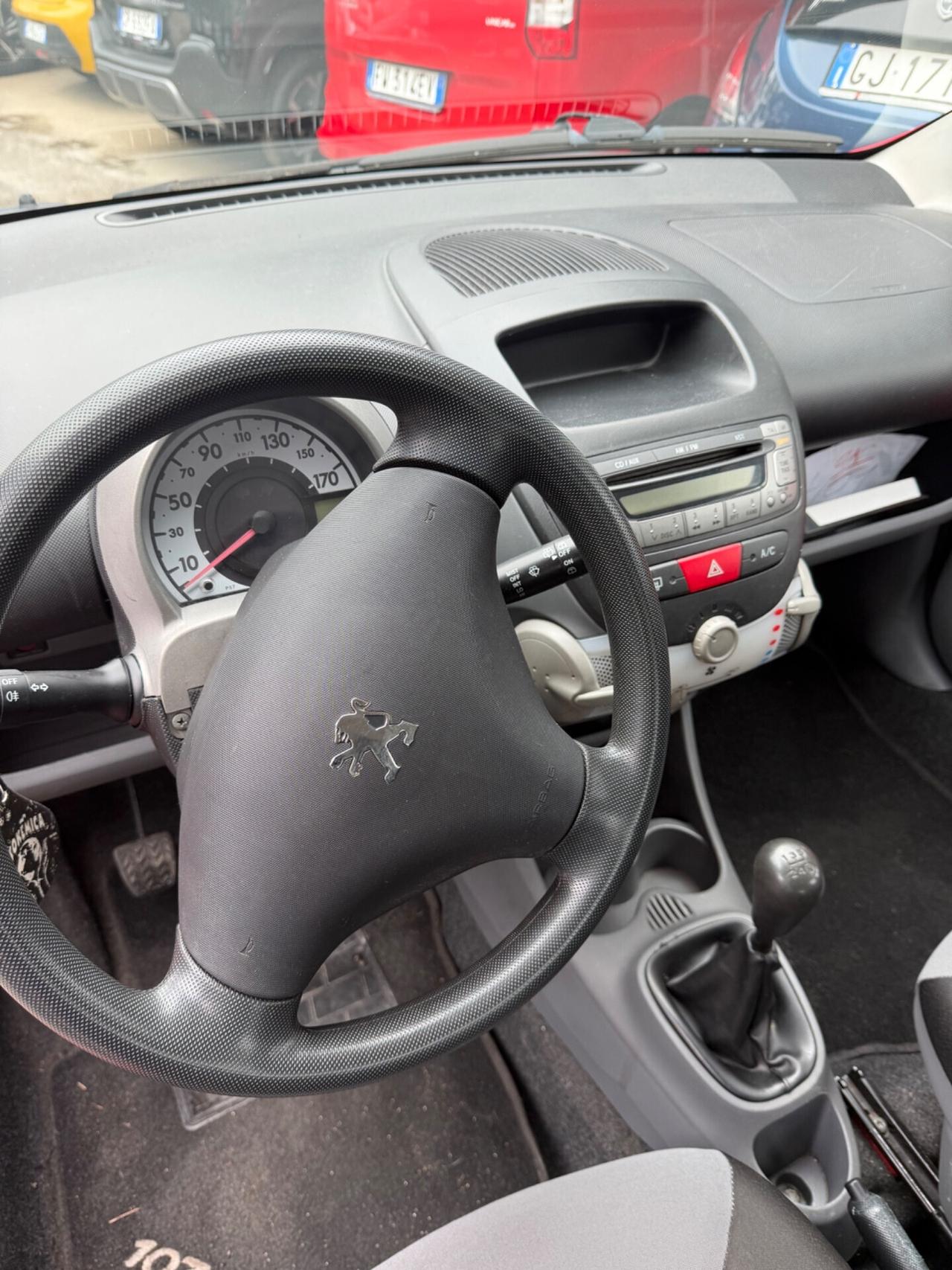 Peugeot 107 1.0 68CV 5p. Plaisir