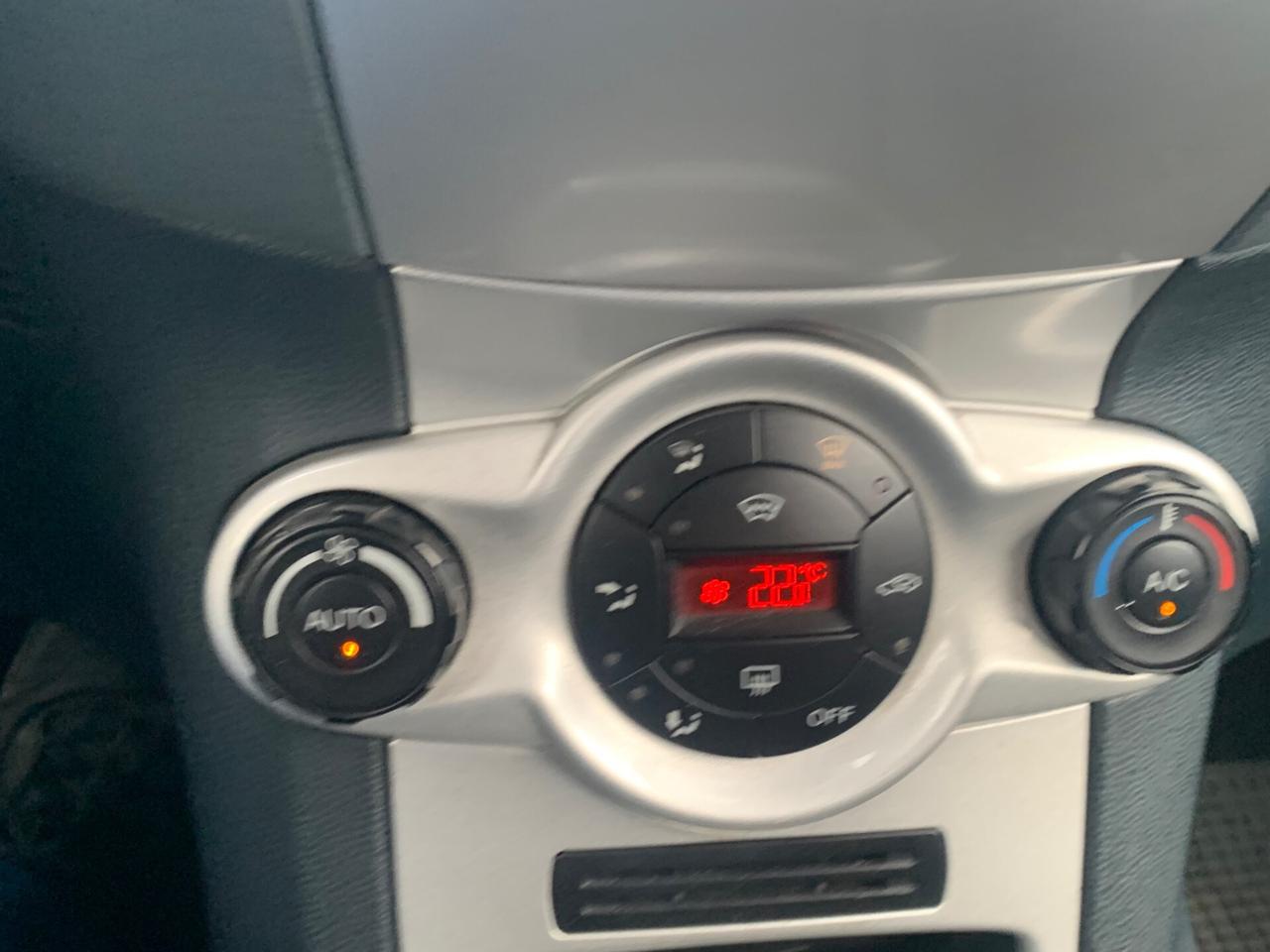 Ford Fiesta 1.6 TDCi 95CV 3 porte Tit.