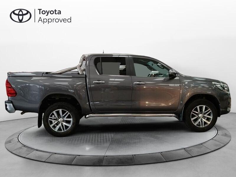 Toyota Hilux 2.4 D-4D A/T 4WD 4 porte Double Cab Executive+