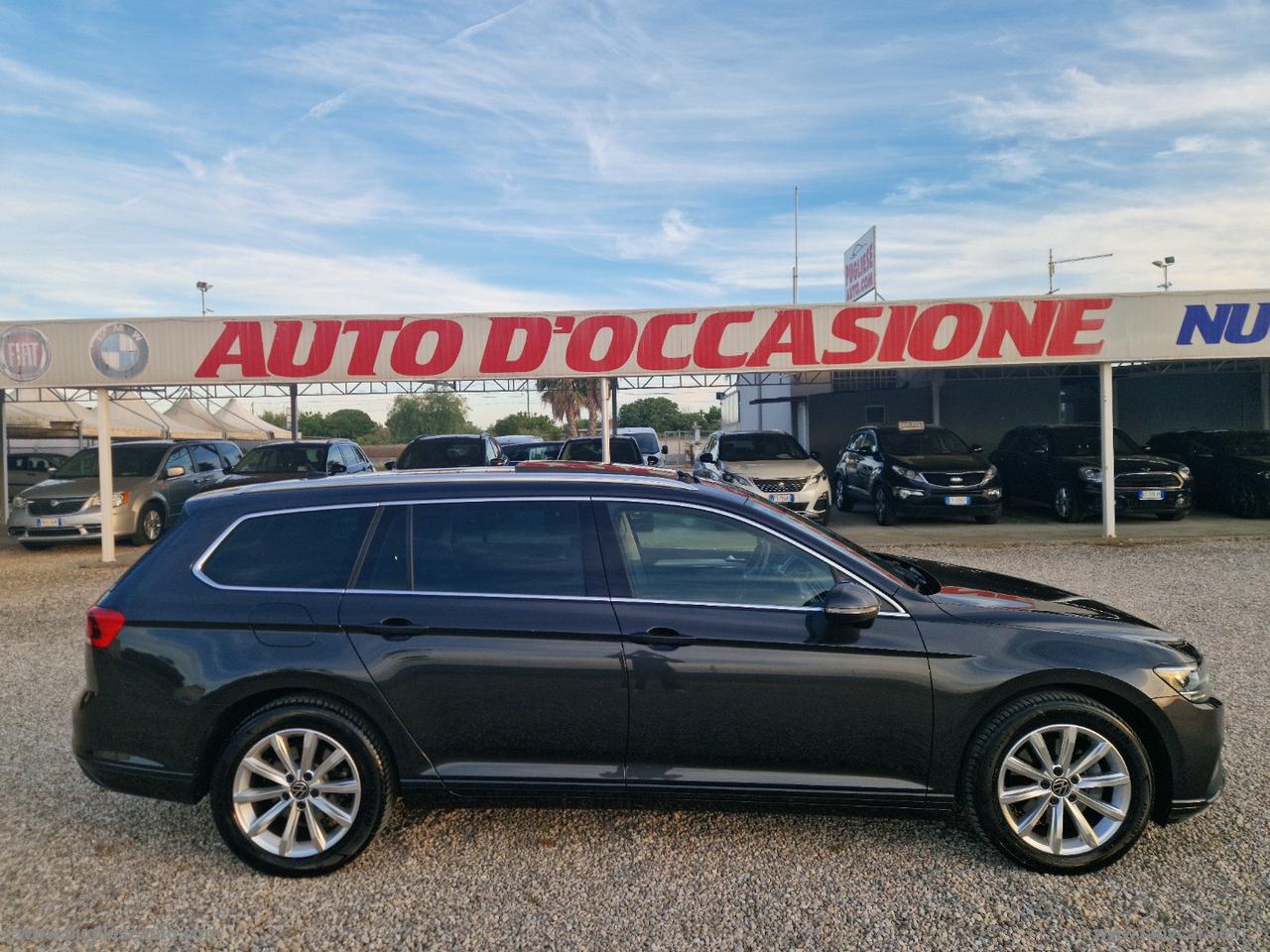 VOLKSWAGEN Passat Var. 2.0 TDI DSG Business TETTO