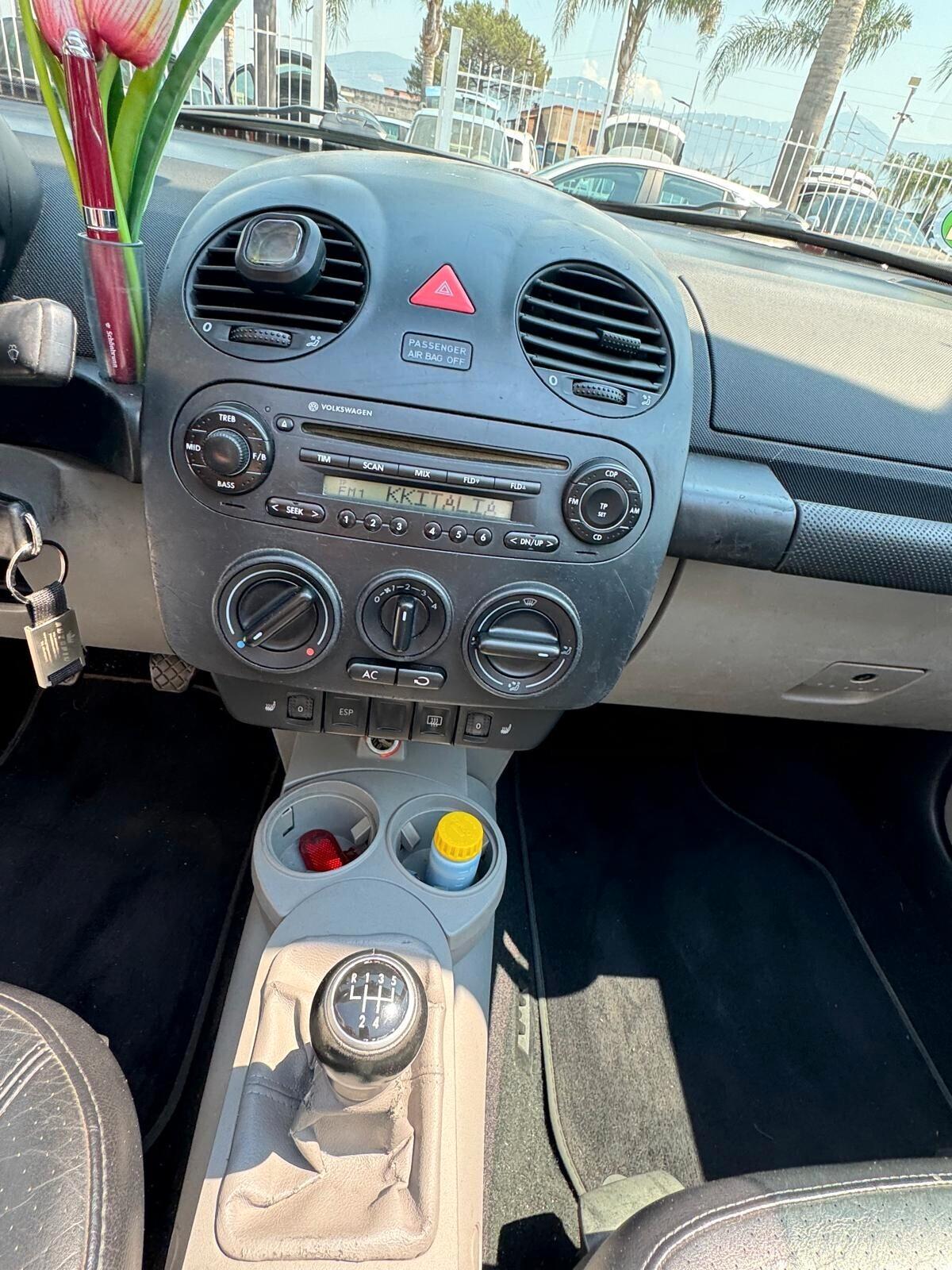 Volkswagen New Beetle 1.9 TDI 101CV Cabrio FULL OPTIONAL