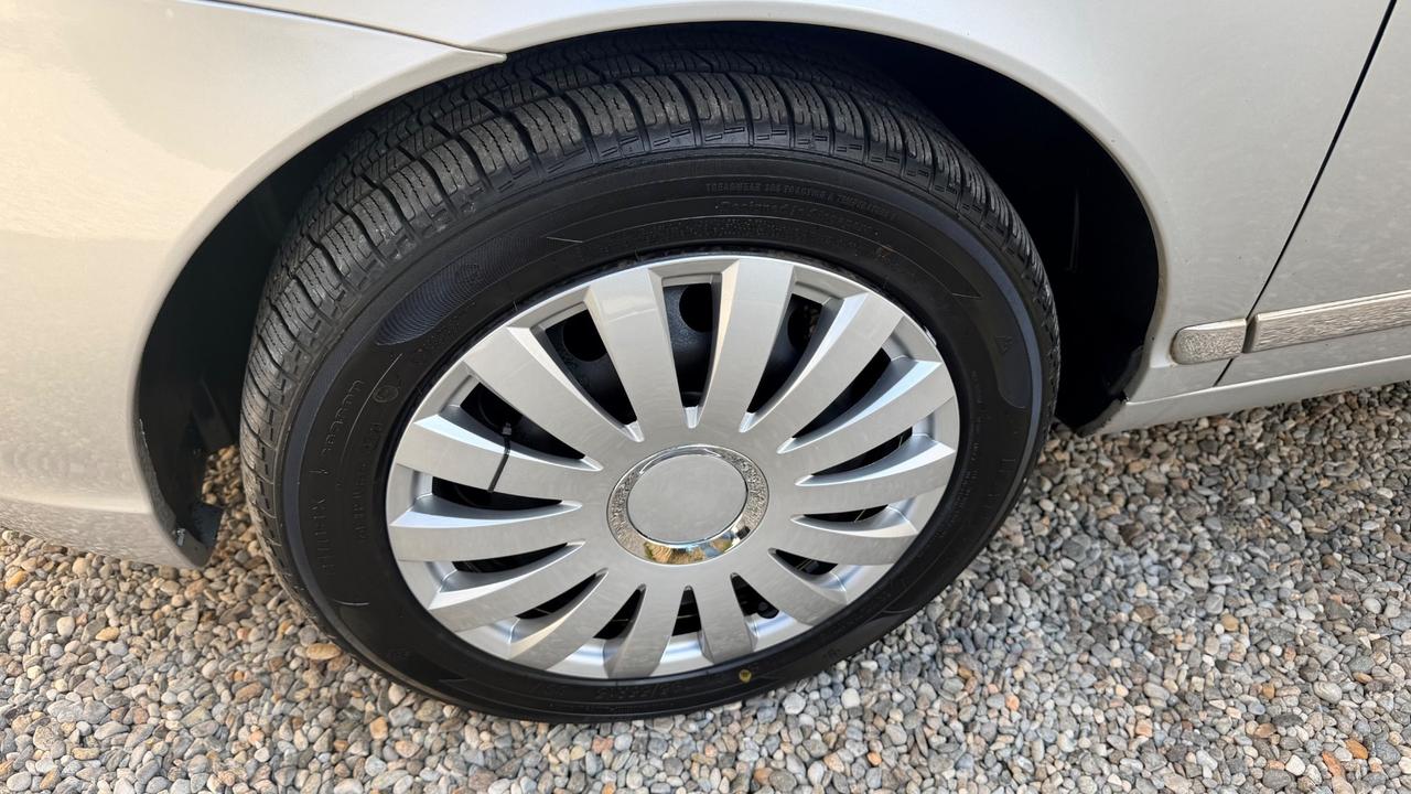 Lancia Ypsilon 1.2 Moda Milano