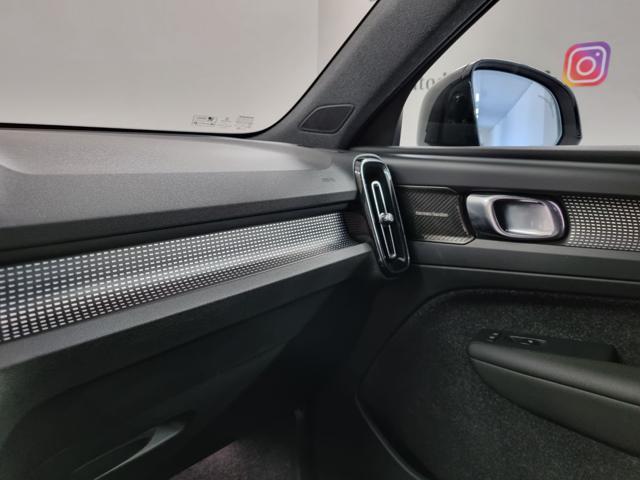 VOLVO XC40 D3 R-design