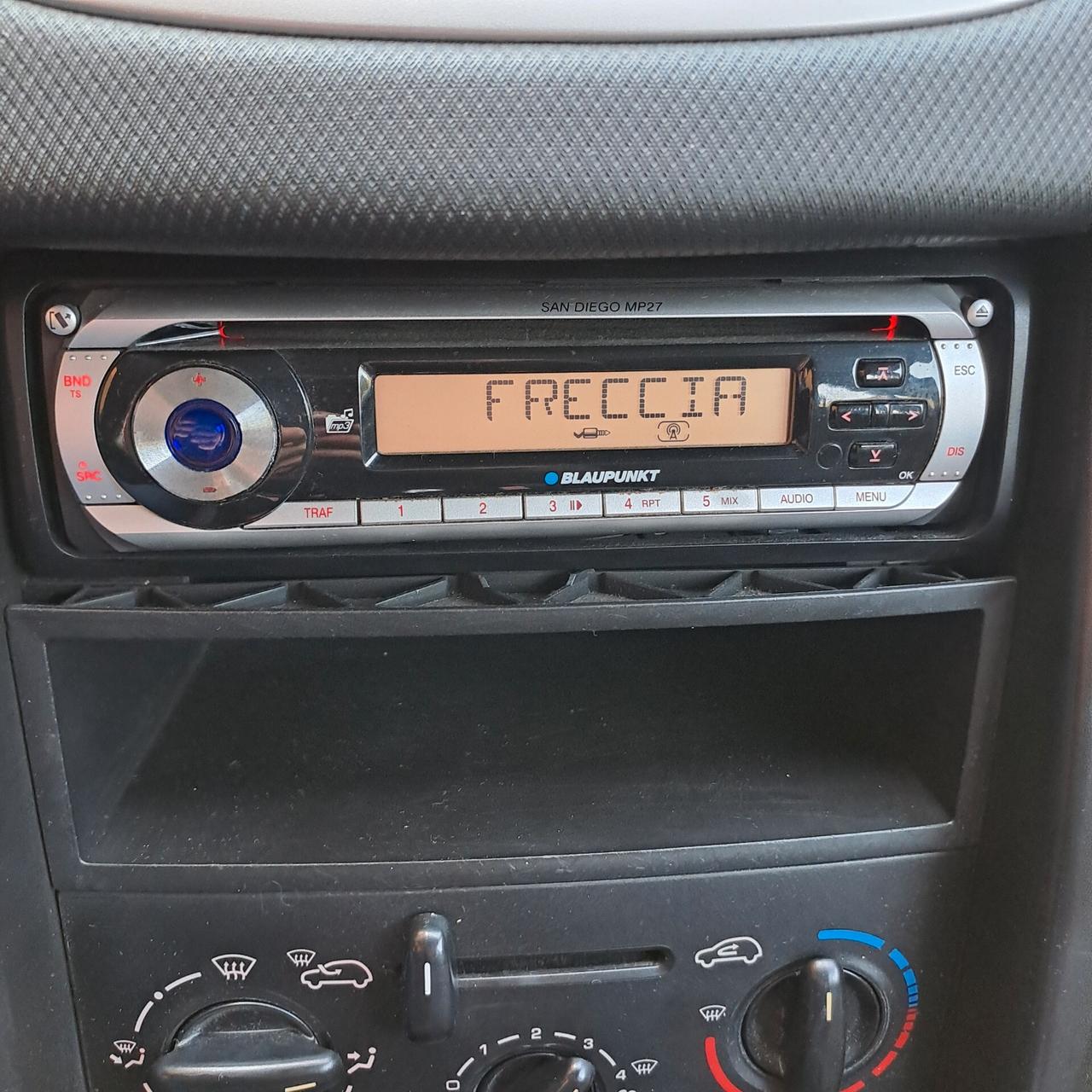 Peugeot 207 NEOPATENTATI