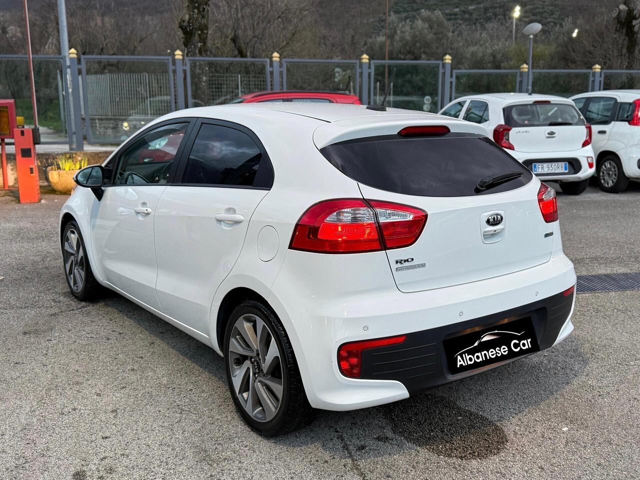Kia Rio 1.1 CRDi 75 CV S&S High Tech