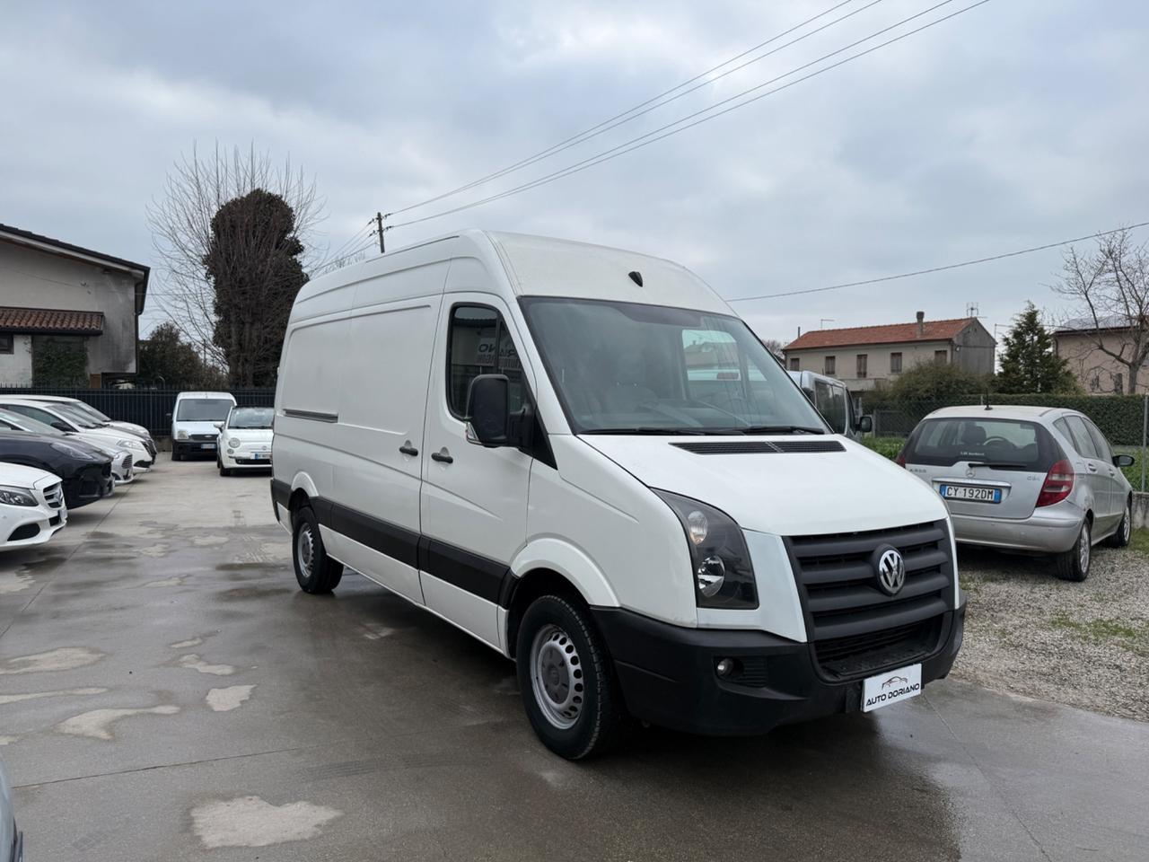 Volkswagen Crafter 50-35 2.5 TDI 136CV PM-TM-RG furgone (100kw)