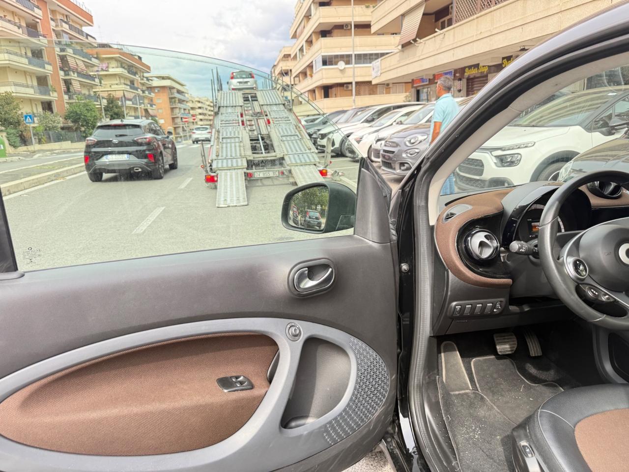Smart ForTwo 70 1.0 twinamic Perfect pelle PDC panorama sedili riscaldati cerchi 16 bluetooth