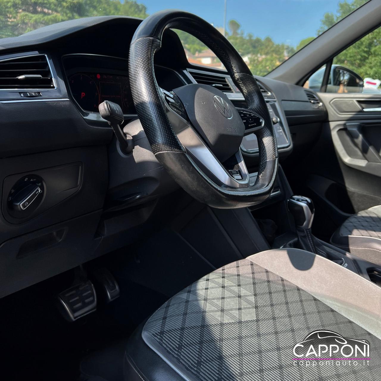 Volkswagen Tiguan Allspace 2.0 TDI 4MOTION R-Line TETTO