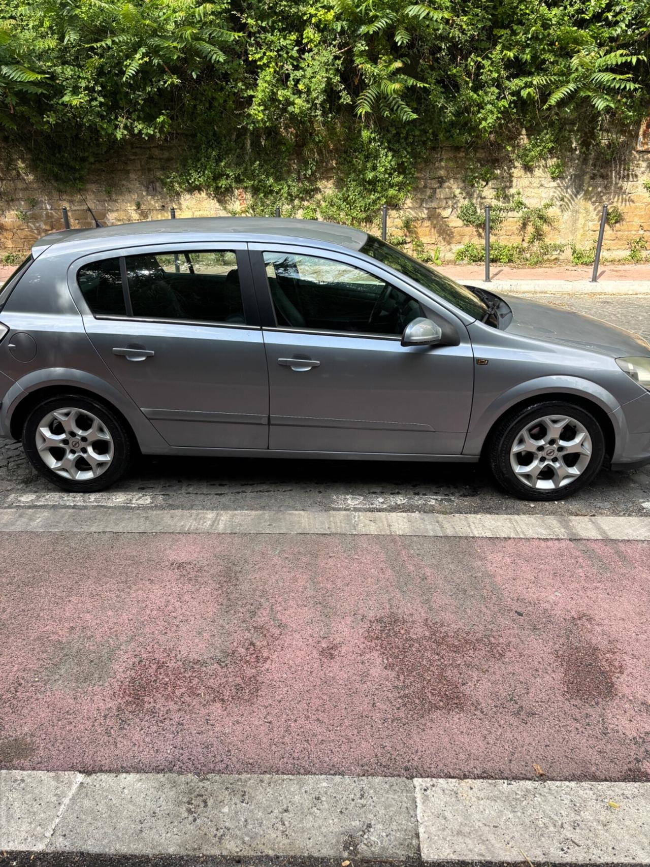 Opel Astra 1.6 16V benzina