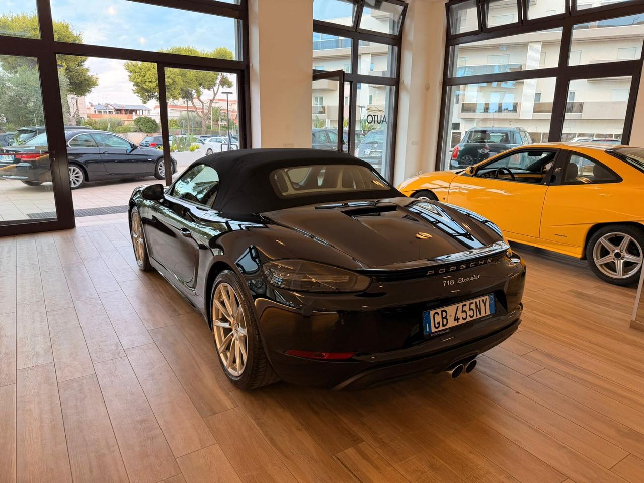 Porsche 718 Spyder Boxster 2.0
