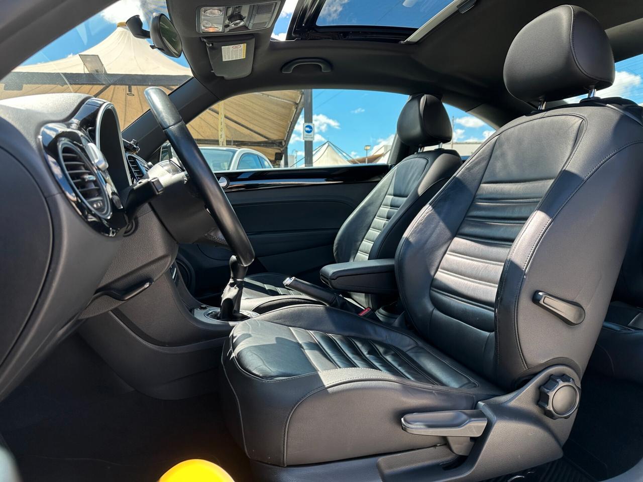 VOLKSWAGEN Maggiolino 1.6 TDI Design