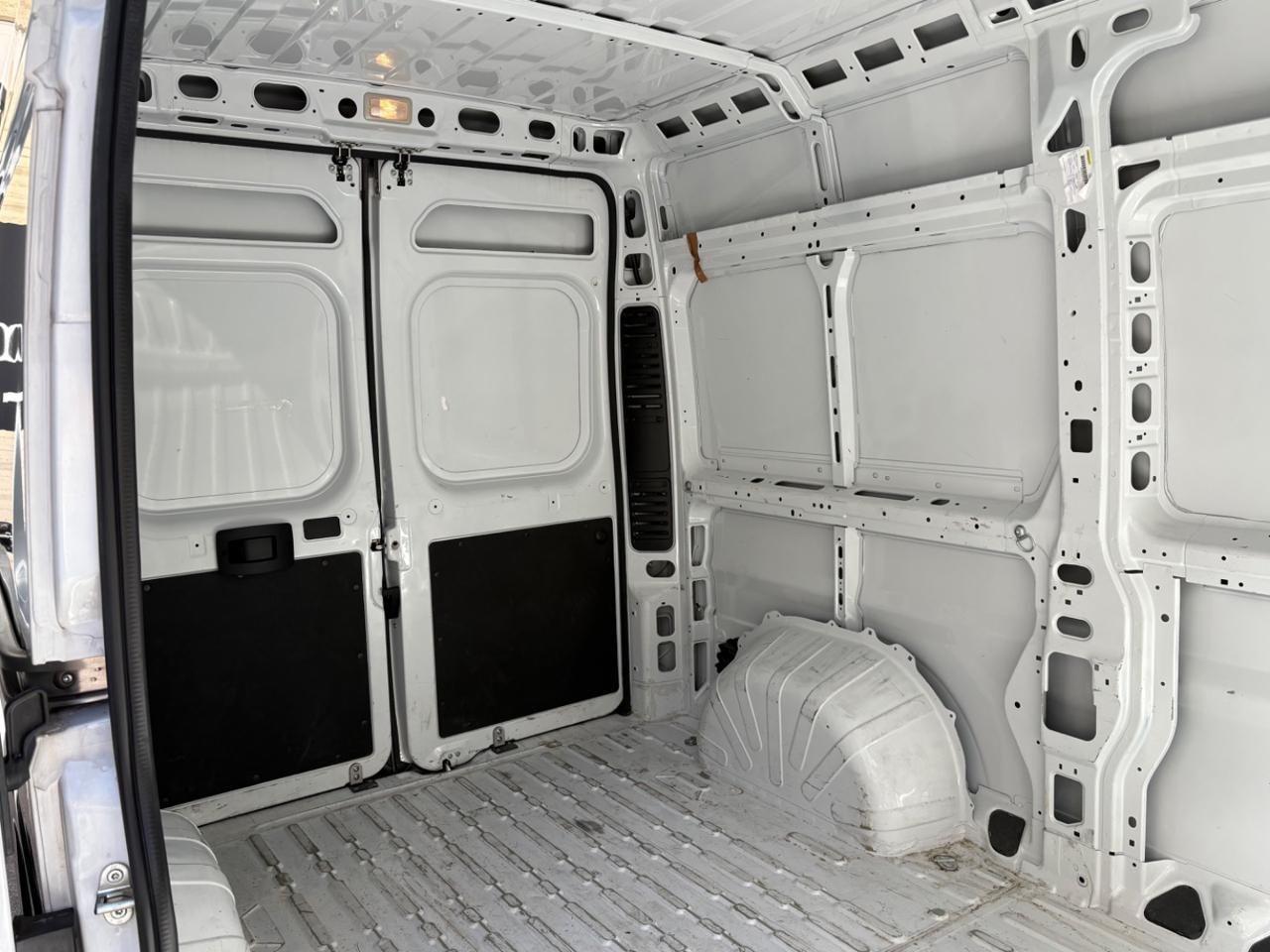 Peugeot Boxer 33 2.2 BlueHDi 140 S&S PM-TM Furgone €17900+ IVA