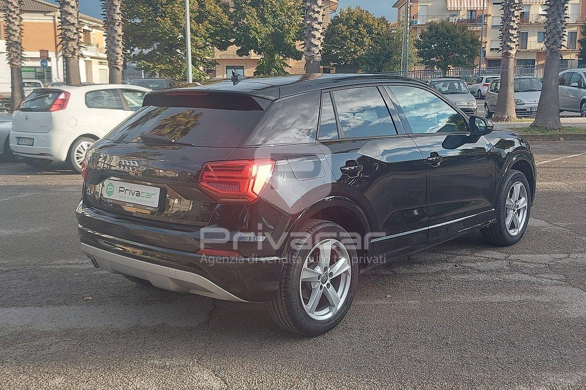 AUDI Q2 30 TDI S tronic Business