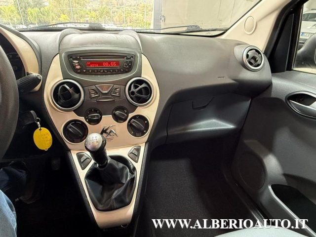 FORD Ka 1.2 8V 69CV Titanium