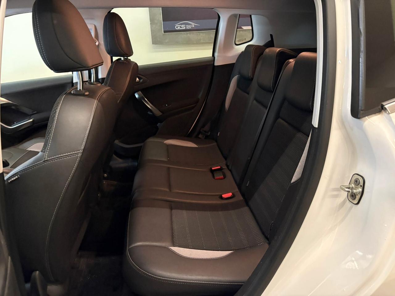 Peugeot 2008 1600cc BlueHDi 120 S&S Black Matt