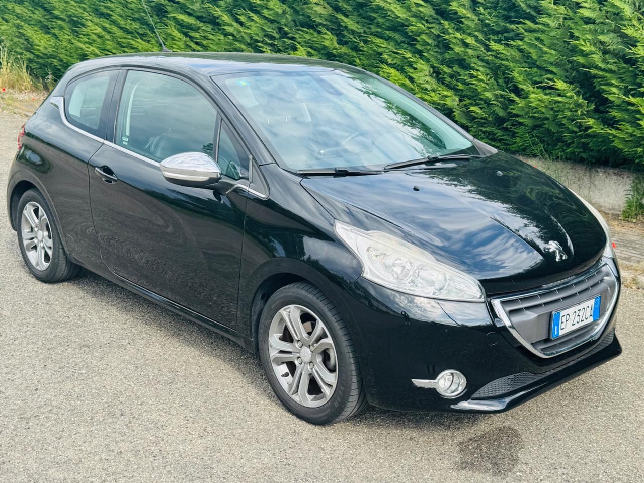 Peugeot 208 1.2 VTi 82 CV Splendide Condizioni
