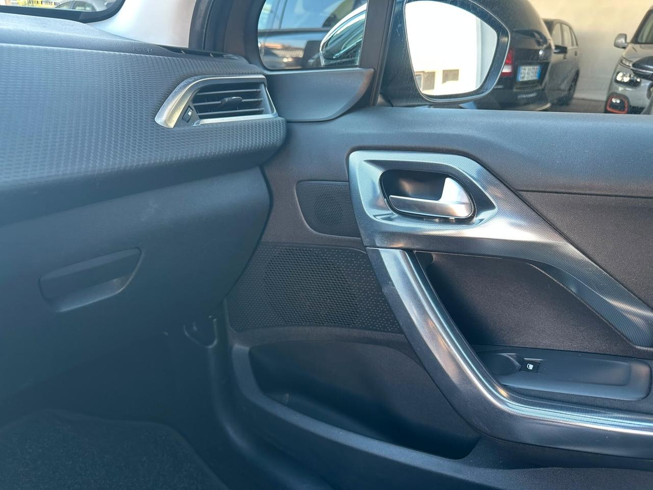 Peugeot 2008 1.6 BlueHDi 2016