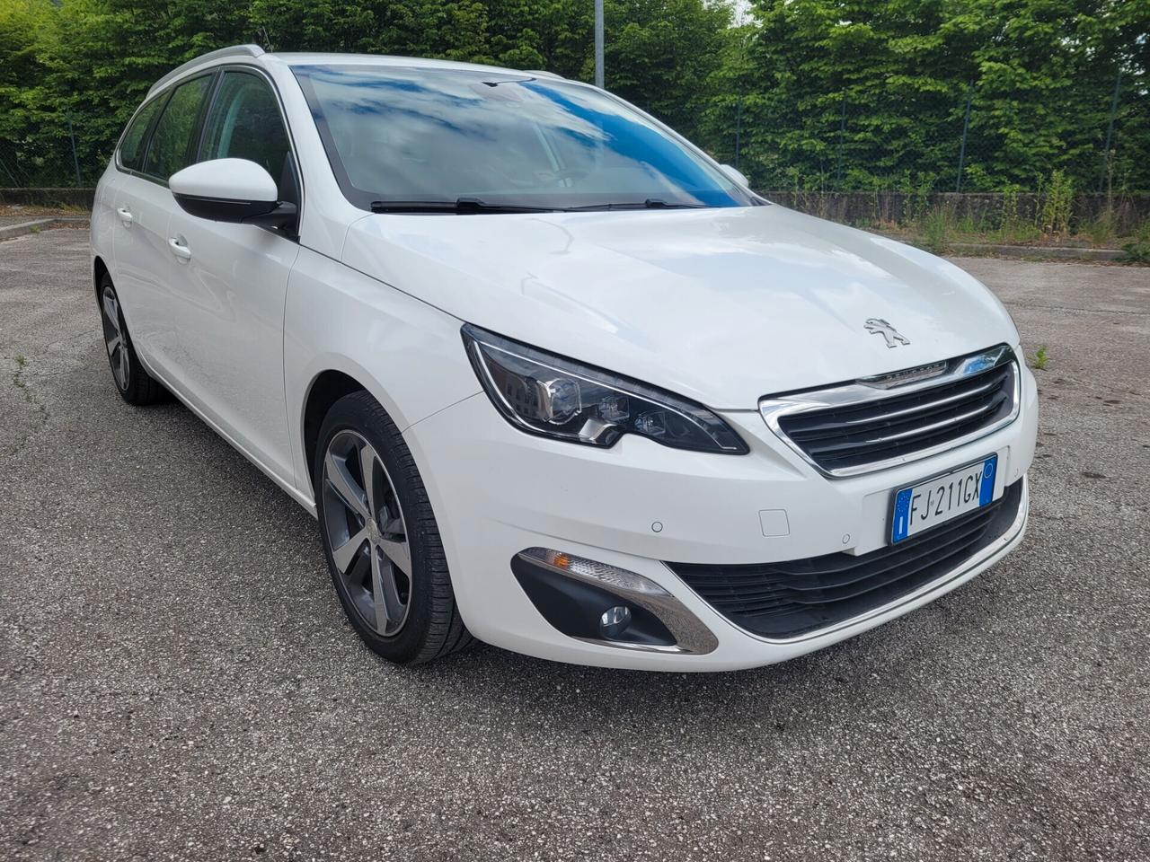 Peugeot 308 BlueHDi 120 S&S SW Active