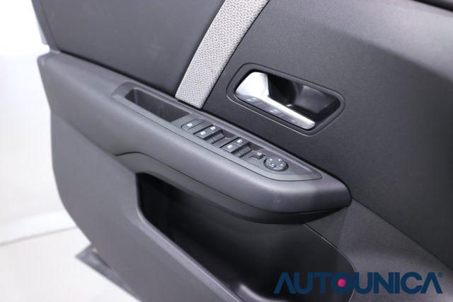 CITROEN C4 PURETECH 130 S&S EAT8 MAX FARI LED