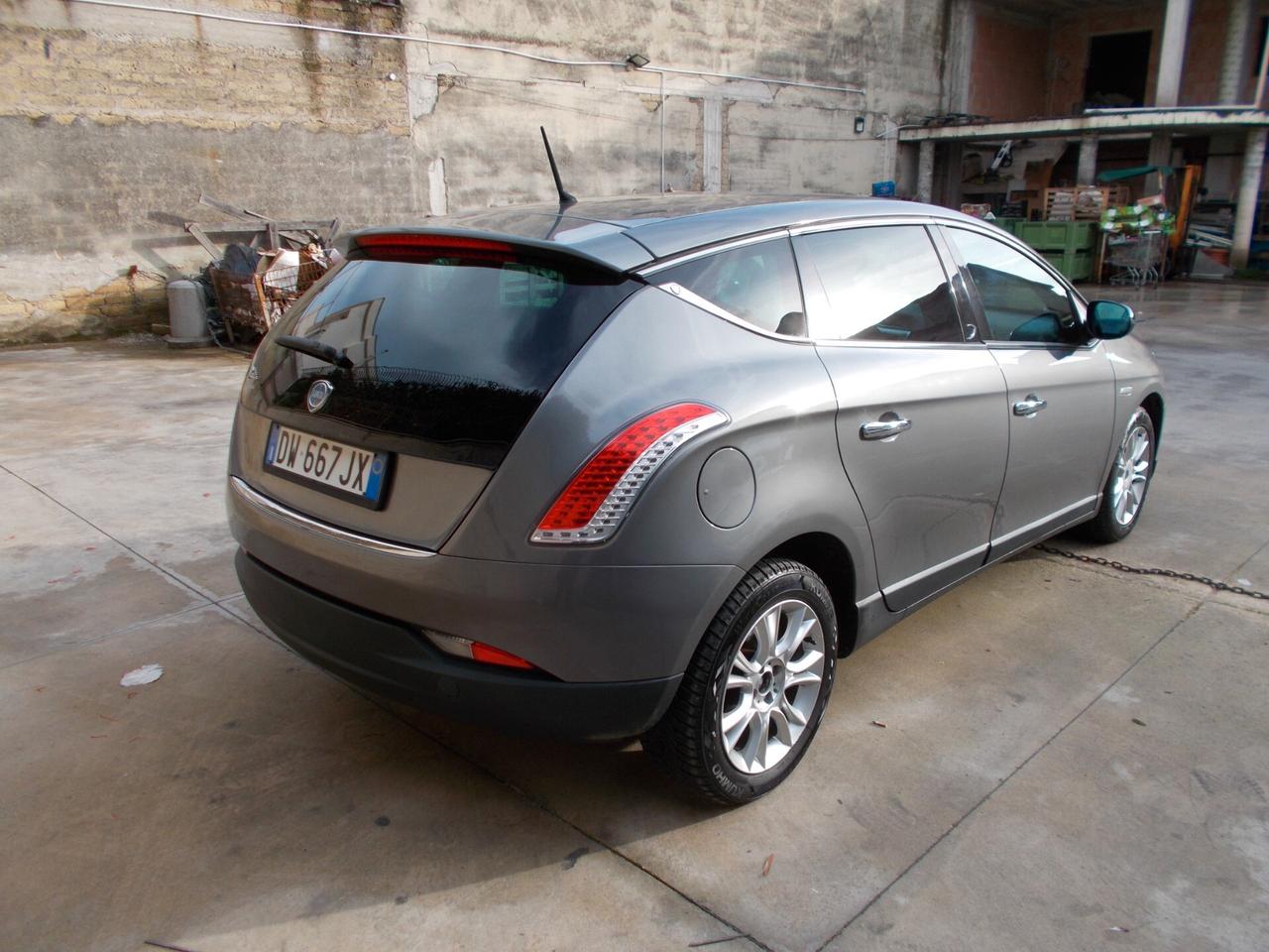 Lancia Delta 1.6 MJT DPF Oro