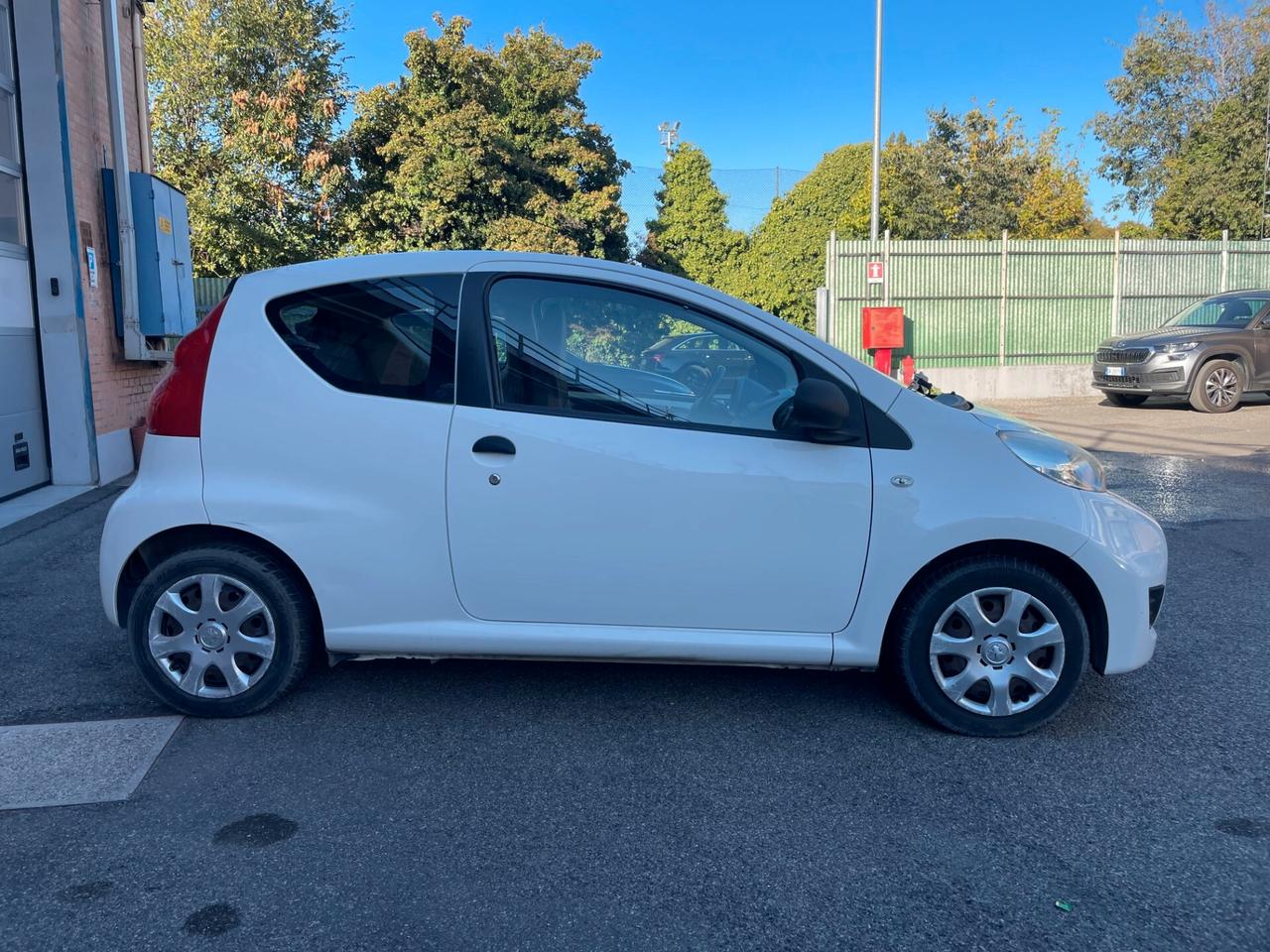 PEUGEOT 107 1.0 BENZINA-SOLO 49.000 KM -UNICO PROPRIETARIO