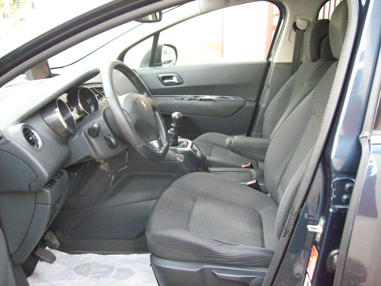 Peugeot 5008 2.0 HDi 150CV Allure Tetto Panoramico