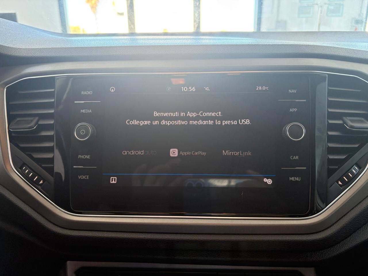 Volkswagen T-Roc 1.6 TDI SCR Business BlueMotion Technology