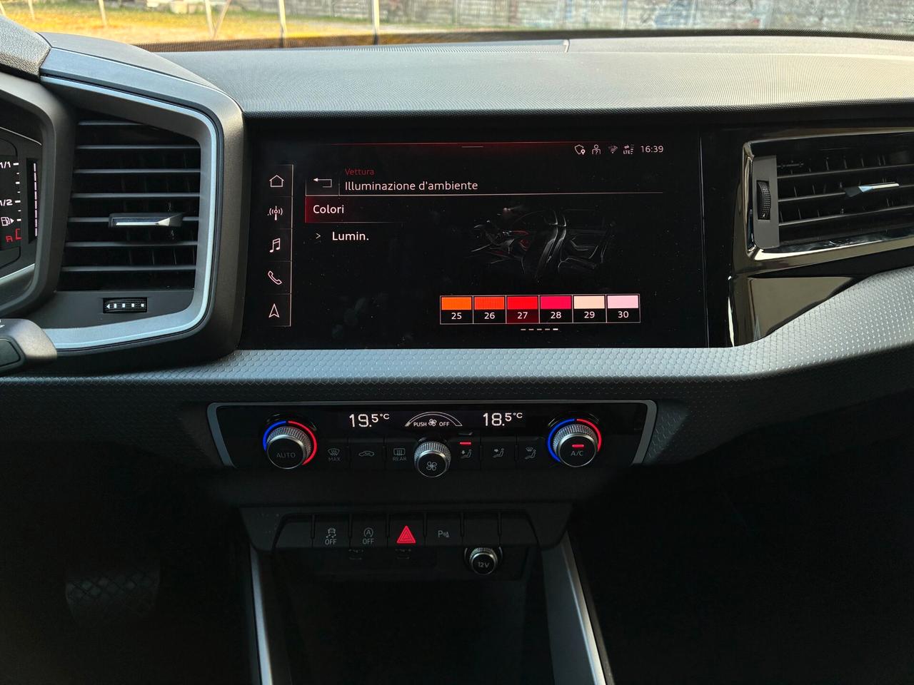 Audi A1 SPB 30 TFSI S tronic Identity Black