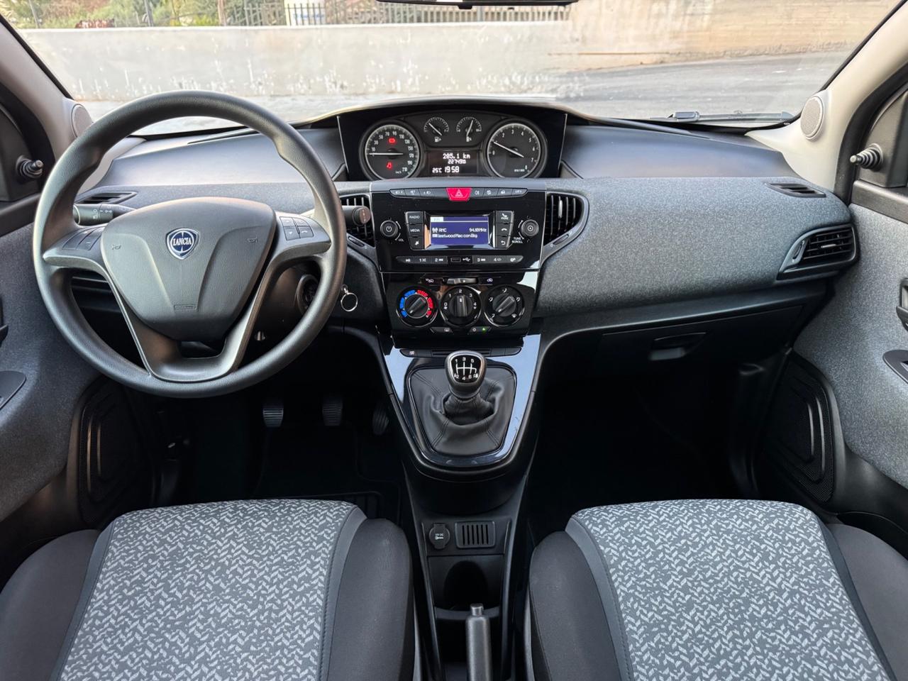 Lancia Ypsilon 1.0 hybrid SOLO 23.000 KM CERTIFICATI