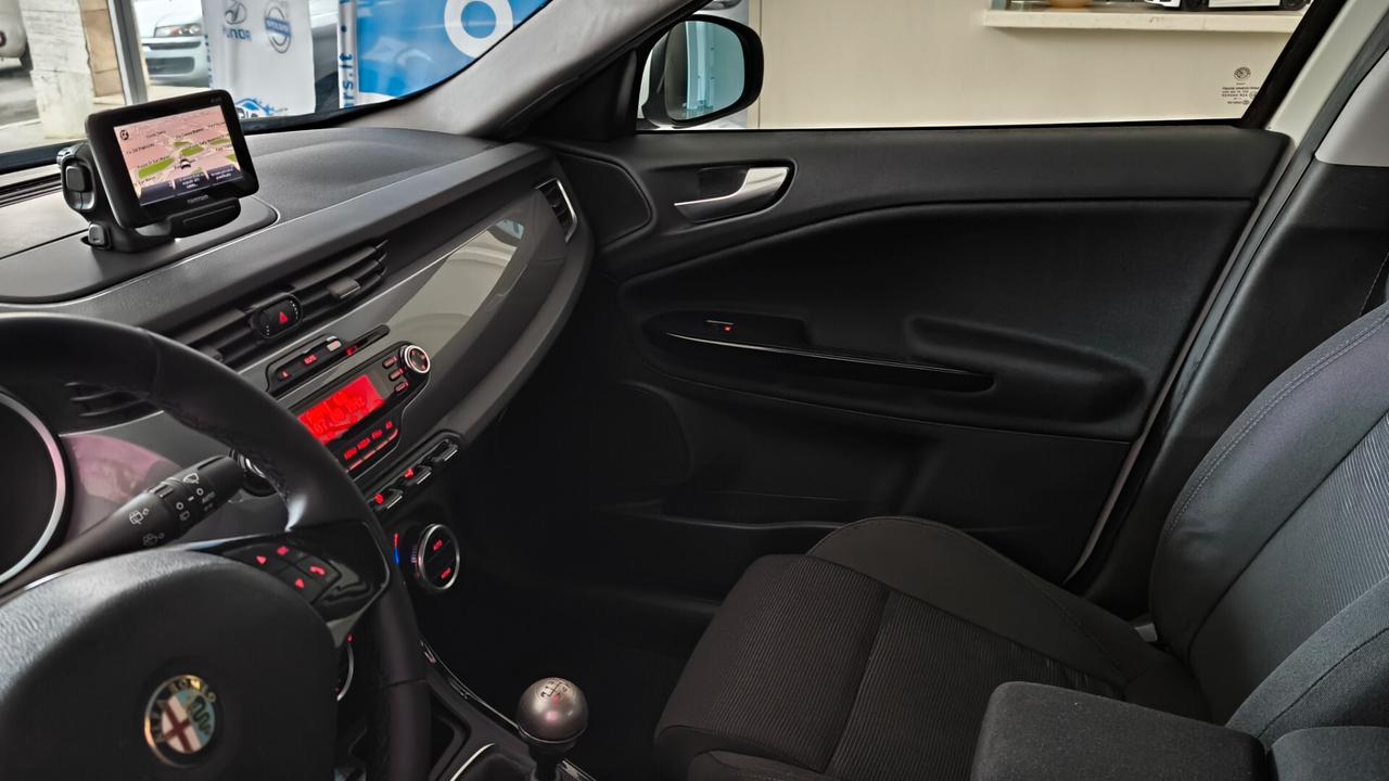 Alfa Romeo Giulietta 2.0 JTDm-2 140 CV Distinctive